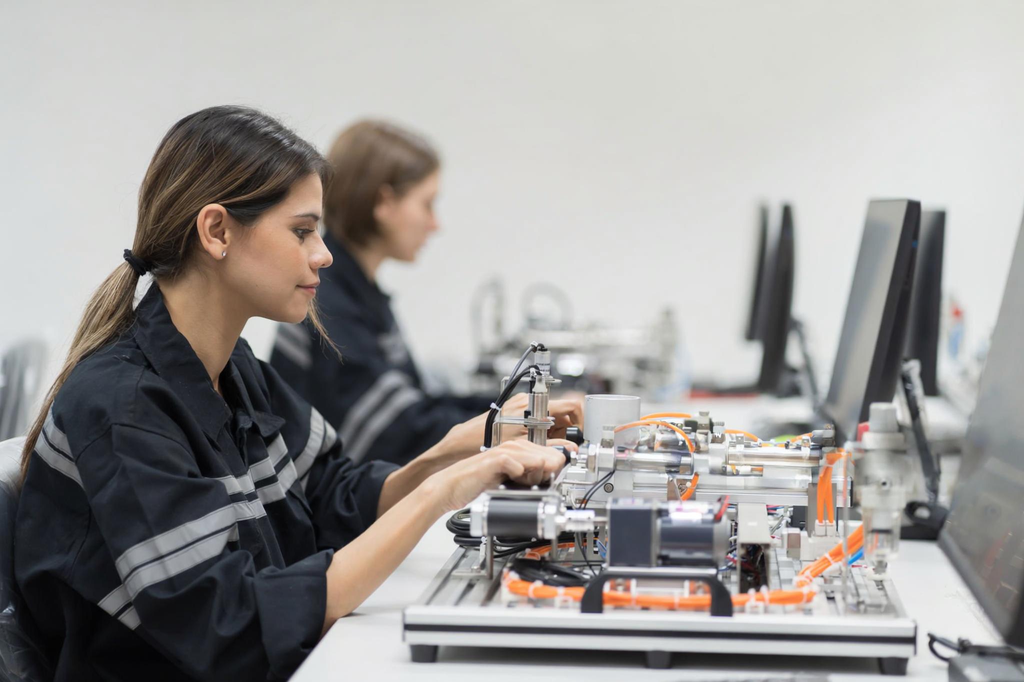 Curso online de Electrónico de mantenimiento y reparación